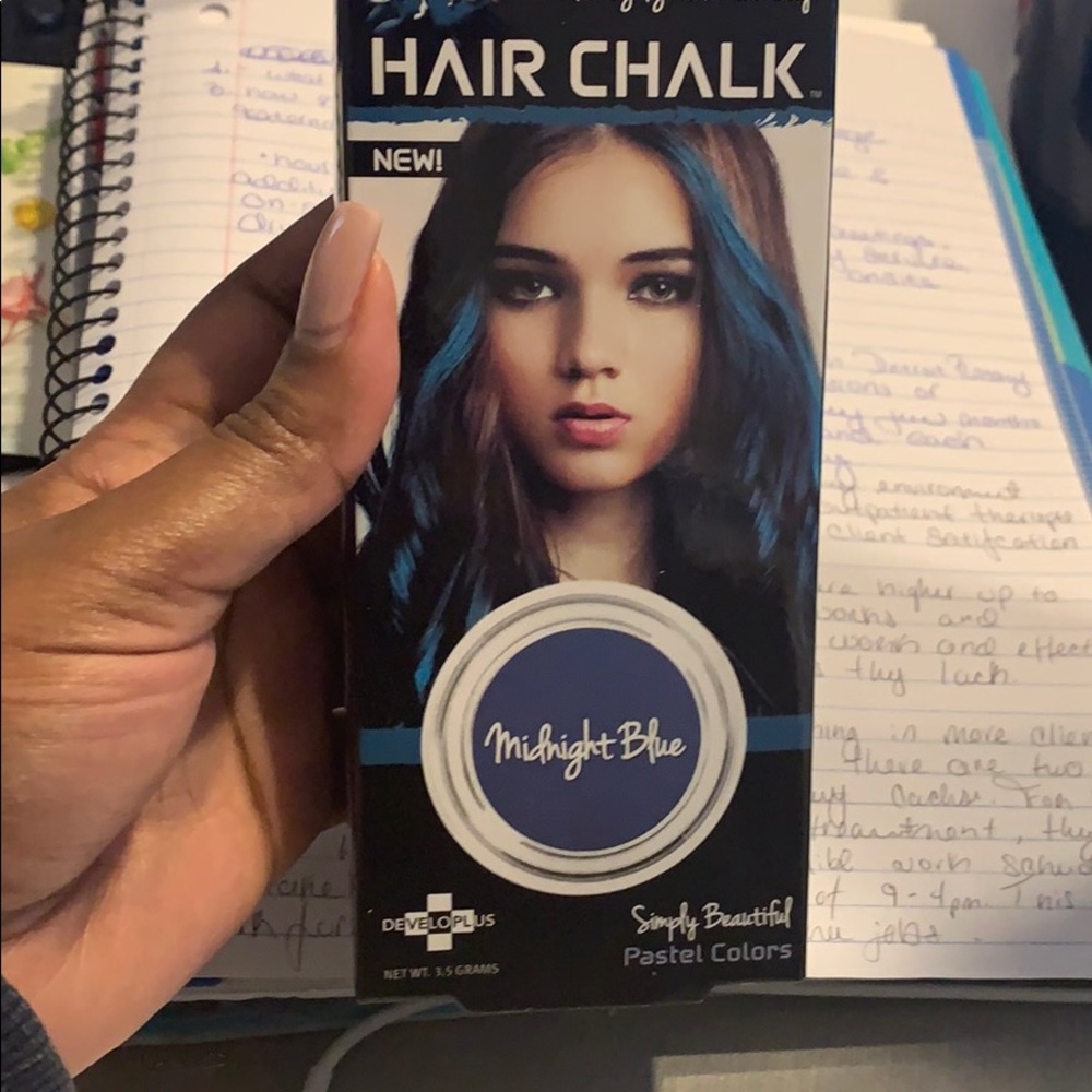 Hair chalk